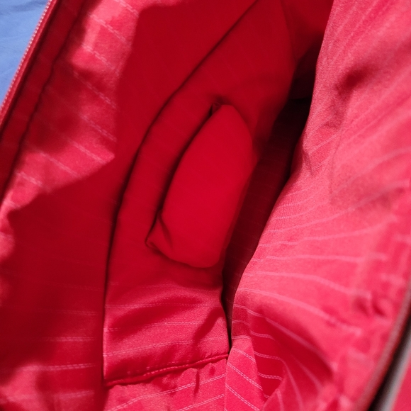 Chaps Dark Red Travel Carry On multiple zip components - Picture 3 of 8